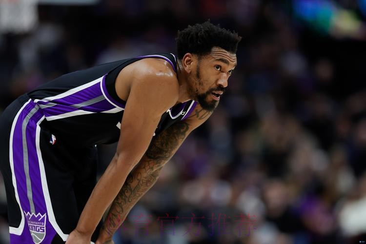 蒙克全场12中6,三分4中2得到15分4篮板3助攻、正负值+22 蒙克全场12中6,三分4中2得到15分4篮板3助攻、正负值+22